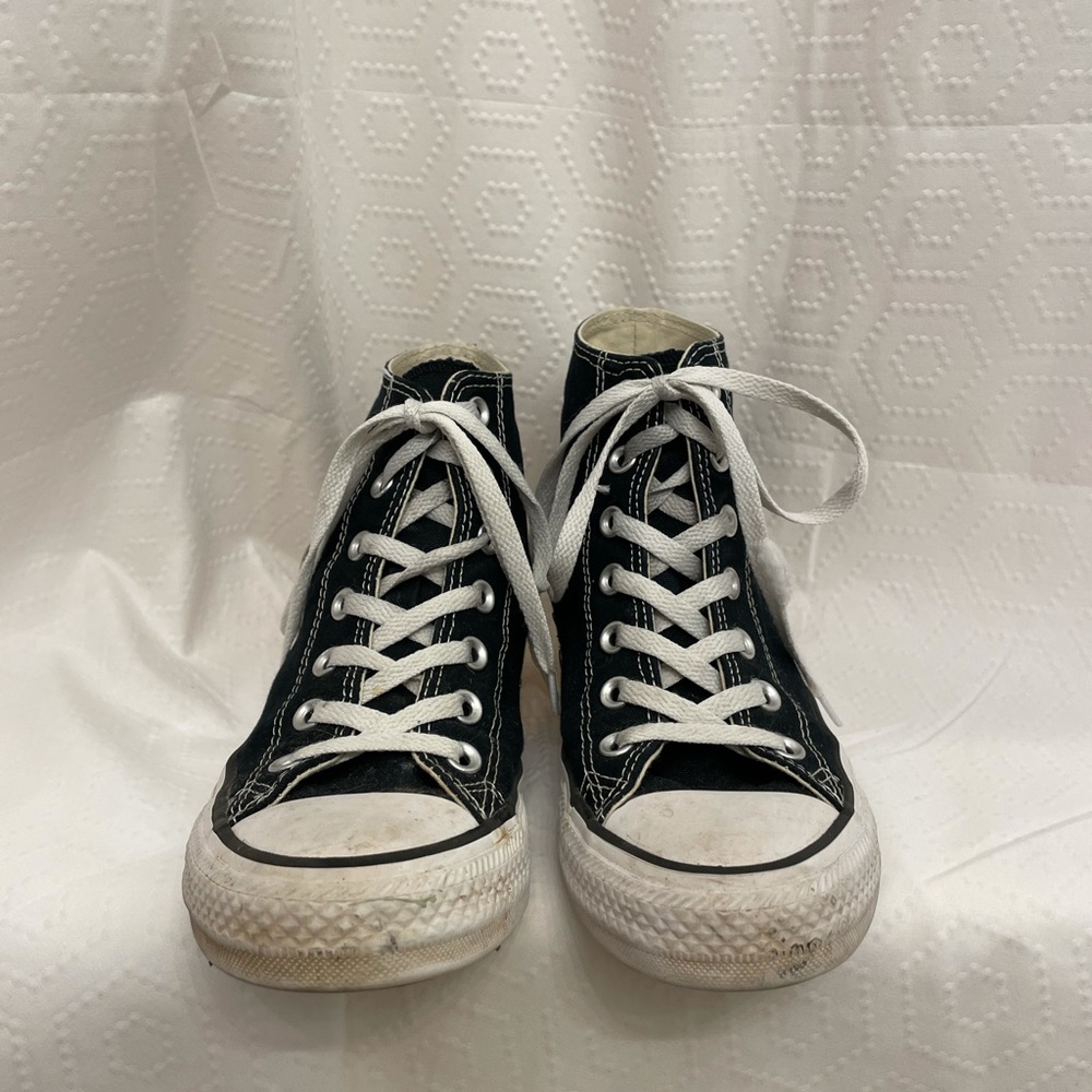 Black High top Converse